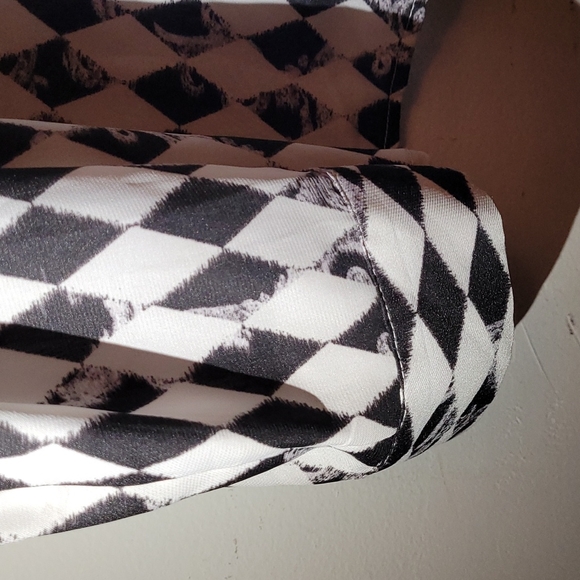H&M Harlequin Diamond Long Sleeve Blouse Top - Picture 4 of 4